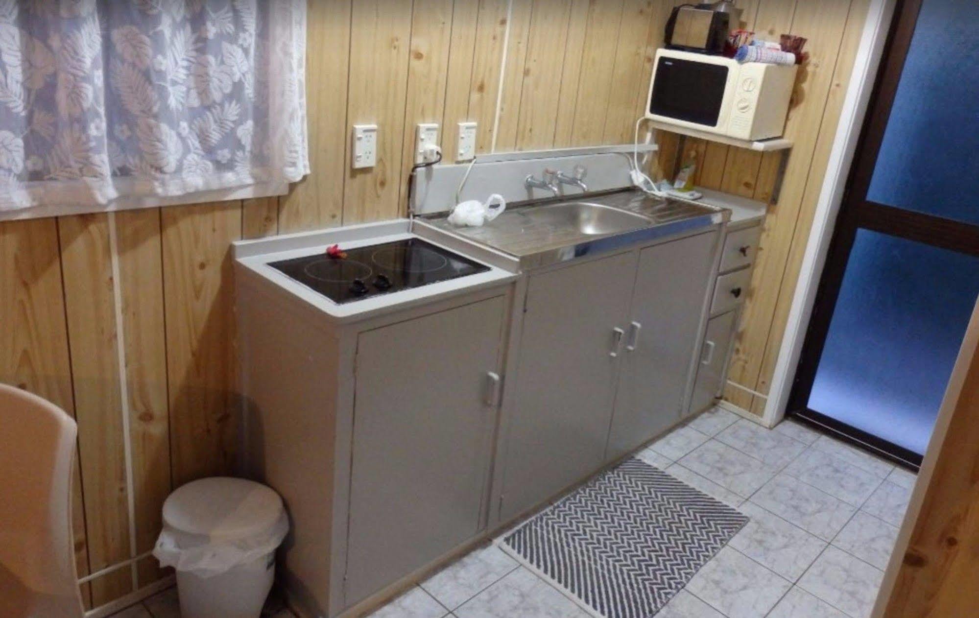 Rino'S Motel Arutanga Bagian luar foto